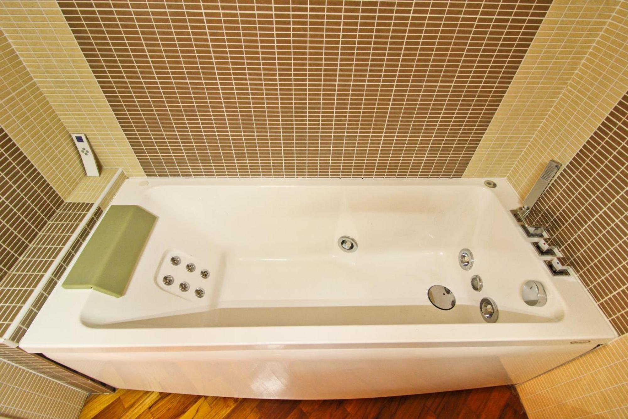Garden Apartment Rom